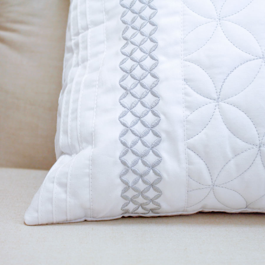 Almofada Retangular Matelassada Atenas Cinza