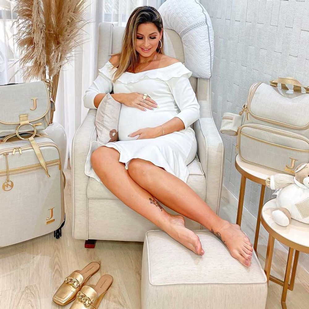 Poltrona de Amamentação Slim com Balanço e Puff Linho Cru