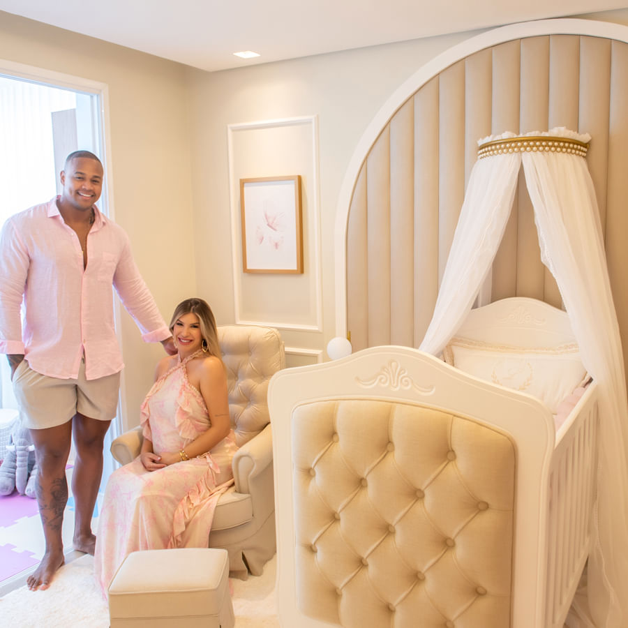 Berço Nóbile Branco com Capitonê Bege