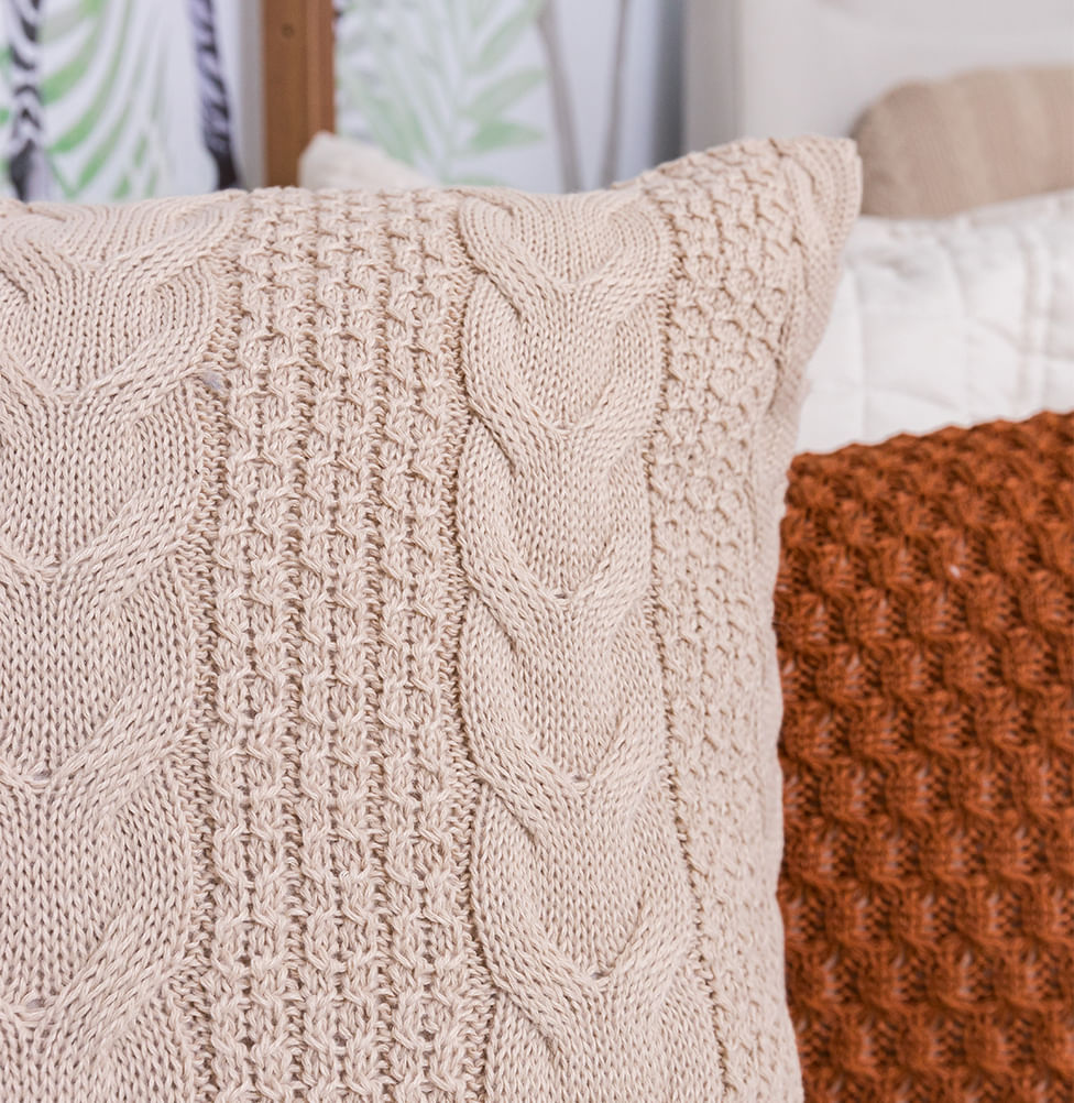 Capa de Almofada Tricot Dalia 50cm x 50cm - Bege Geada