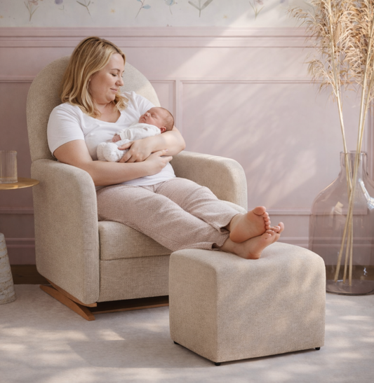 Poltrona de Amamentação Duna com Puff - Linho Bege