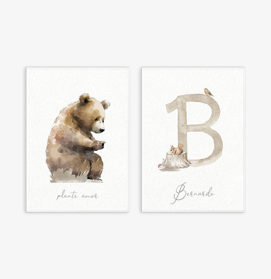 Conjunto com 2 Quadros Inicial com Esquilo e Urso Bege Moldura Filete Branca - Personalizada