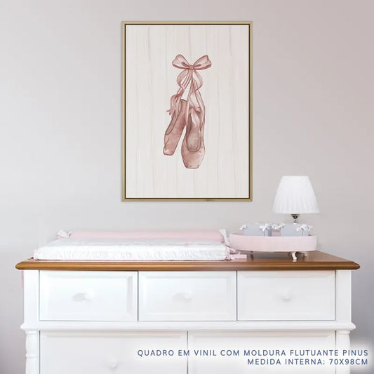 Quadro Infantil Sapatilha Rosa - Vertical