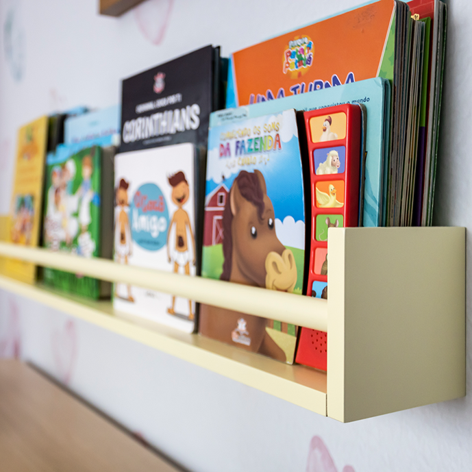 Quarto Arco Íris da Giovana @renata.Abate @dr.rodrigorosa