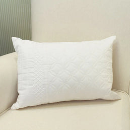 Almofada Retangular Matelassada Atenas Branco