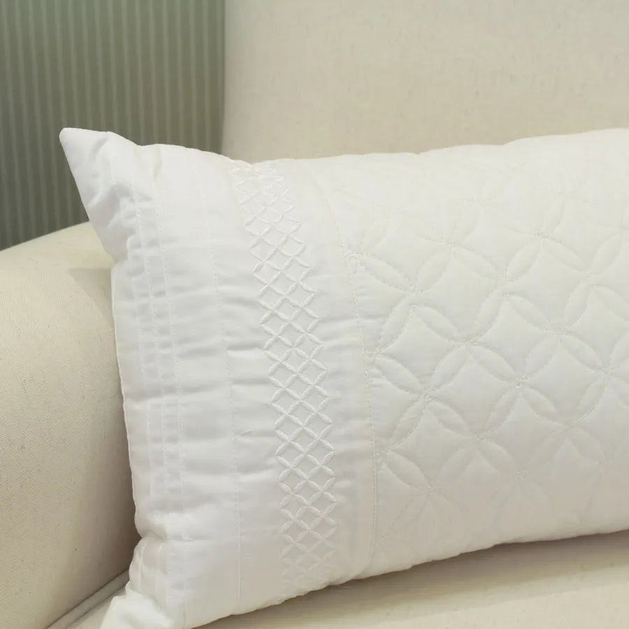 Almofada Retangular Matelassada Atenas Branco
