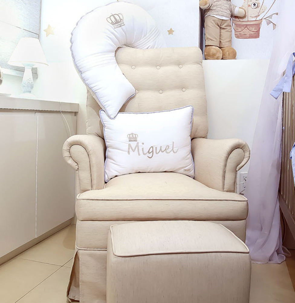 Poltrona de Amamentação Mommy com Puff e Balanço Linho Cru