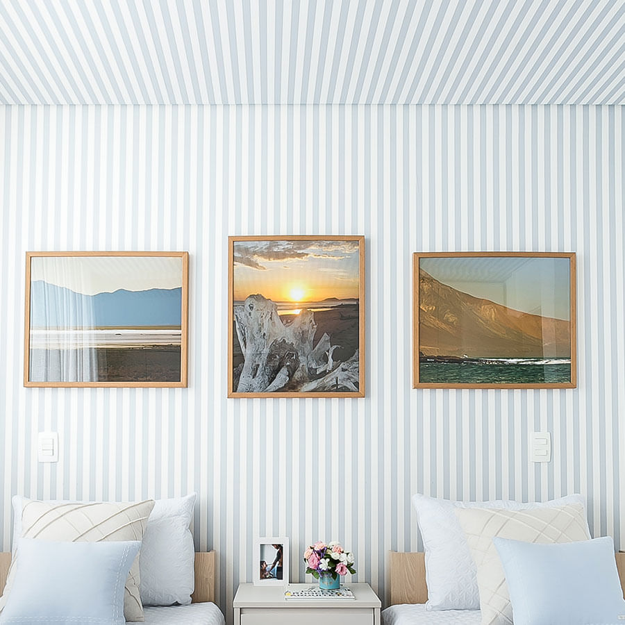 Papel de Parede Listra Grossa Azul Claro