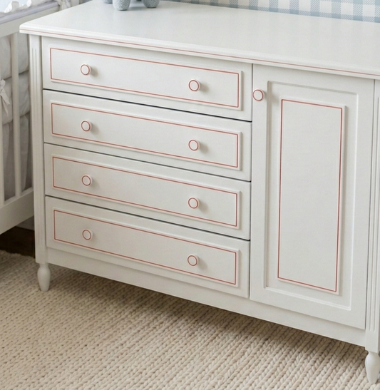 Cômoda de Bebê La Vie Branco Provençal 4 Gavetas e Porta