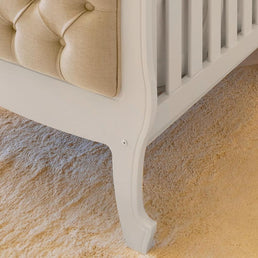 Berço Nóbile Branco com Capitonê Bege