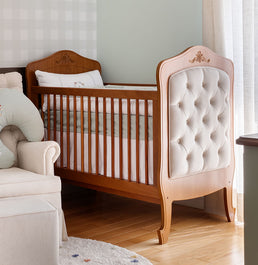 Berço Nóbile Madeira com Capitonê Bege