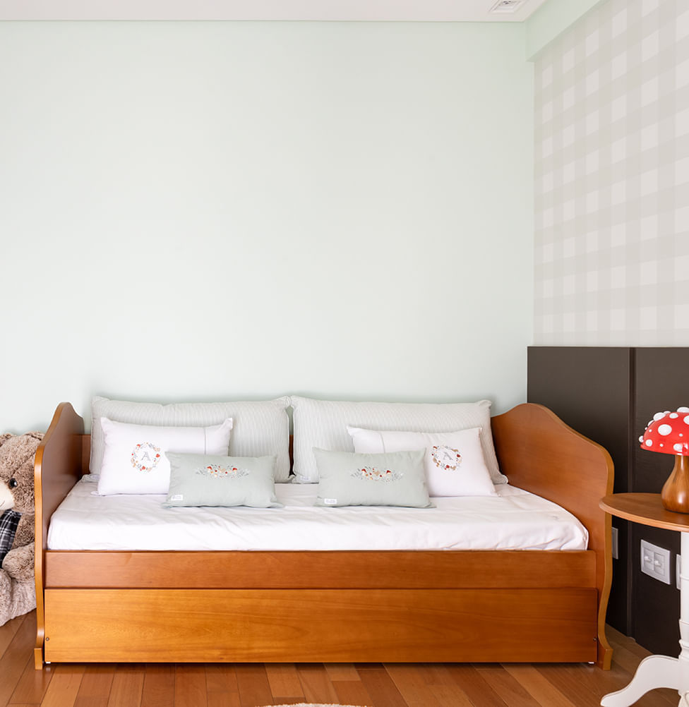 Cama Sofá Nóbile com Cama Auxiliar Madeira