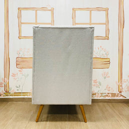 Poltrona de Amamentação Viena com Puff Linho Cinza