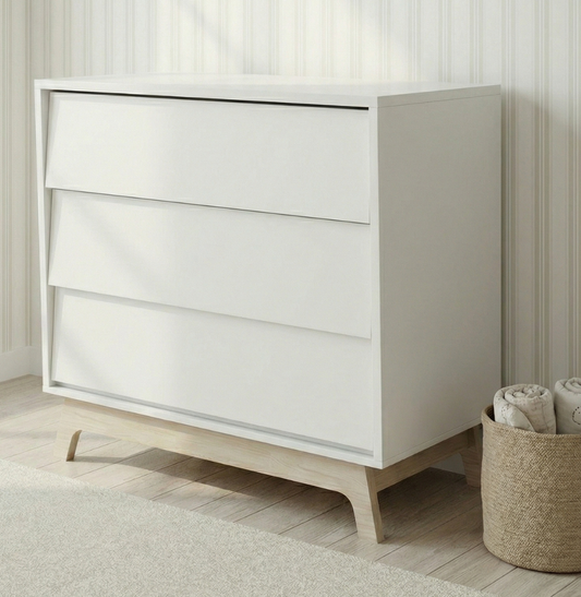 Cômoda de Bebê Raika 3 Gavetas Brancas e Pé Madeira Clara