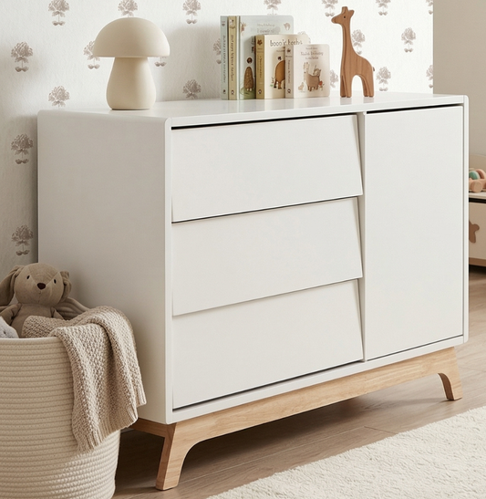 Cômoda de Bebê Raika com Porta Greige e Pé Madeira Clara