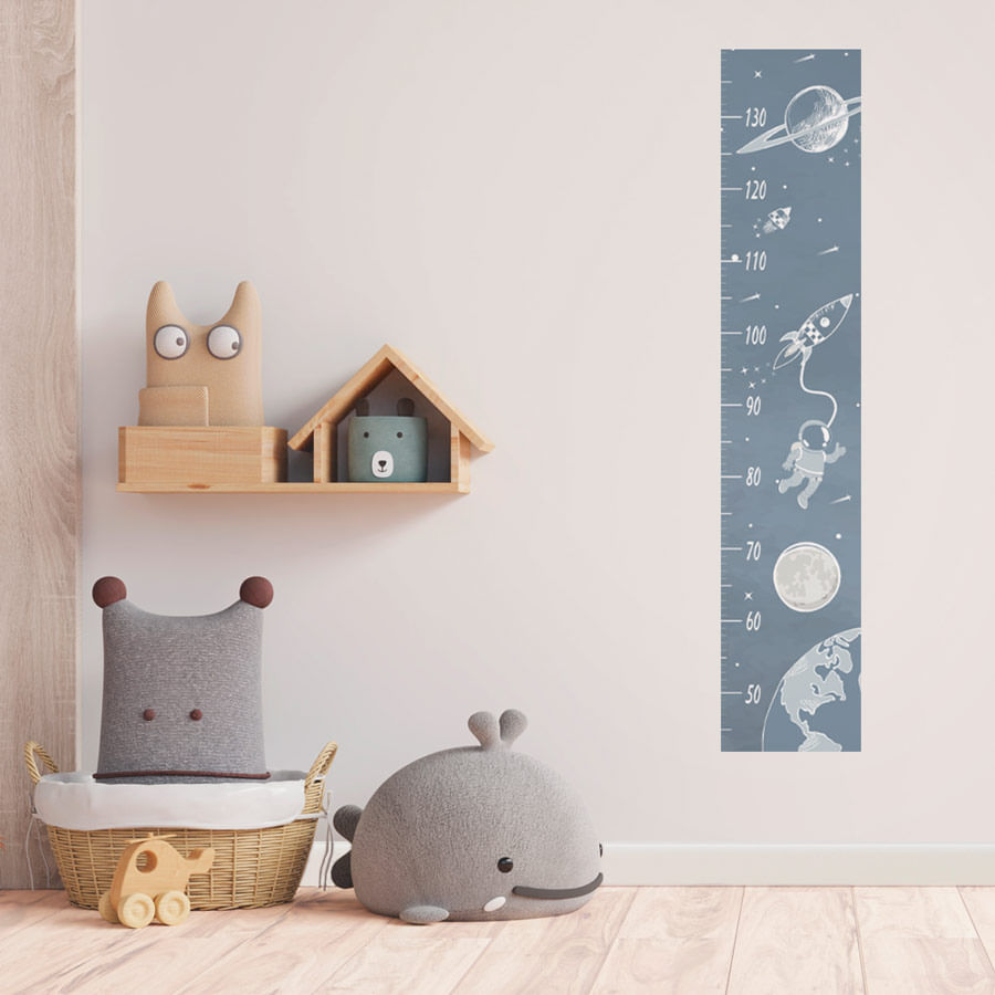 Régua de Crescimento Astronauta no Espaço Azul Clássico