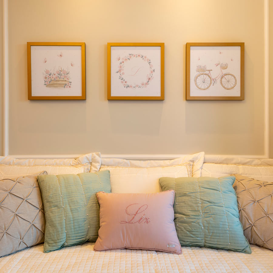 Quadro Infantil Jardim Bicicleta Rosa