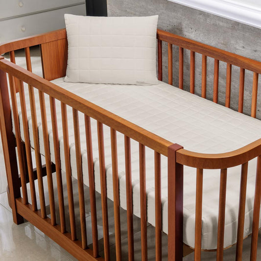 Colcha com Elástico para Berço Quadradinho Bege