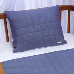 Almofada Retangular Quadradinho Azul Jeans