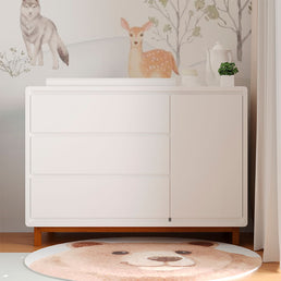 Cômoda de Bebê Nord Com Porta Branco e Pé Jequitibá