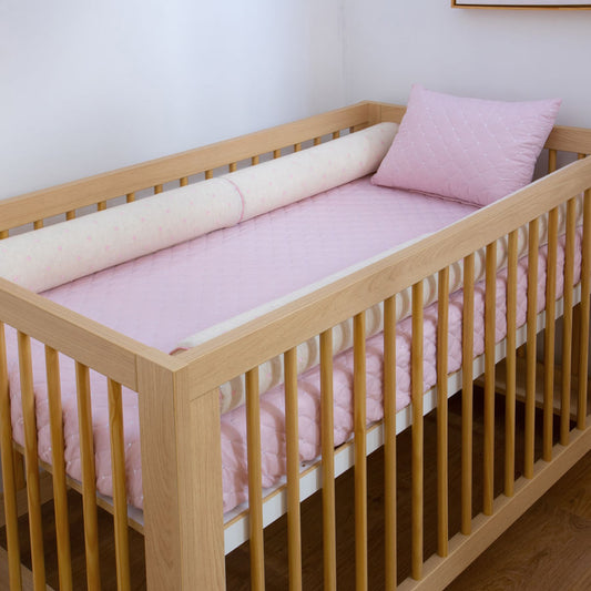 Colcha Com Elastico Para Berço Quadradinho Poá - Rosa Nuvem