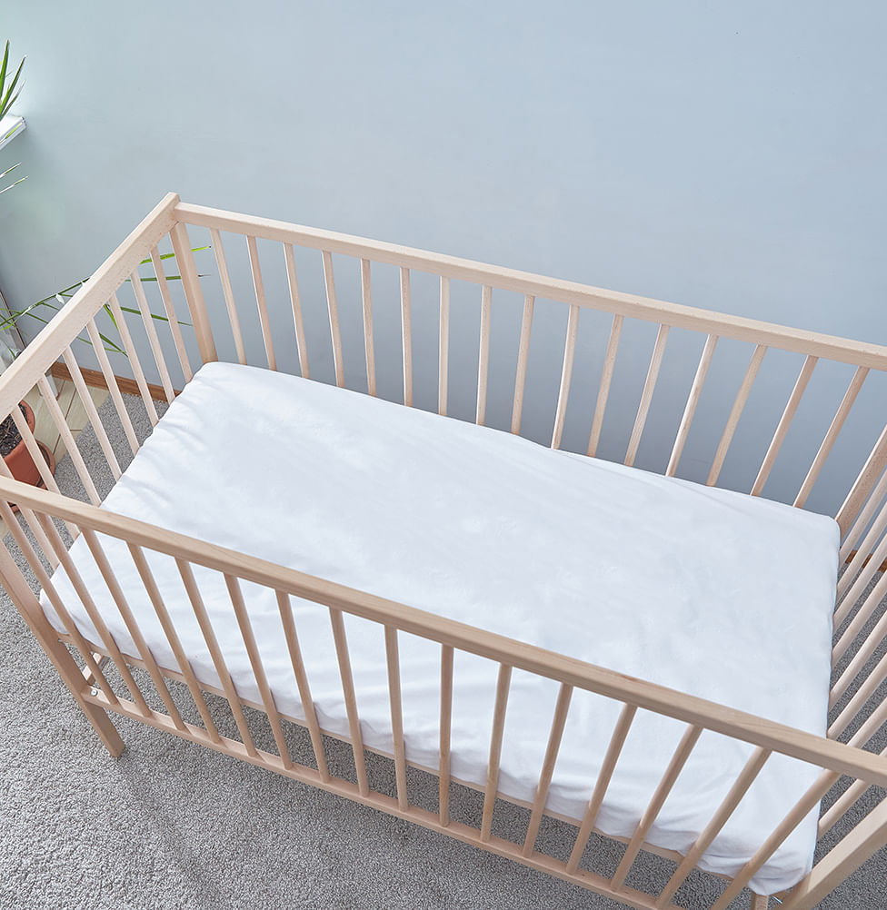 Lençol de Berço Acetinado Com Elástico - Branco
