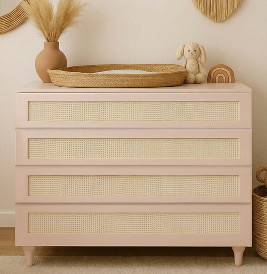 Cômoda de Bebê Haus Nature com Palha e 4 Gavetas Rosa 110cm
