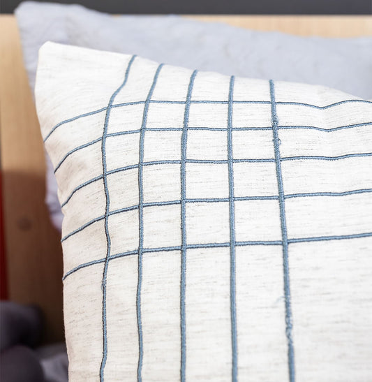 Capa de Almofada Linho Bordado Xadrez - Azul Jeans 50x50cm