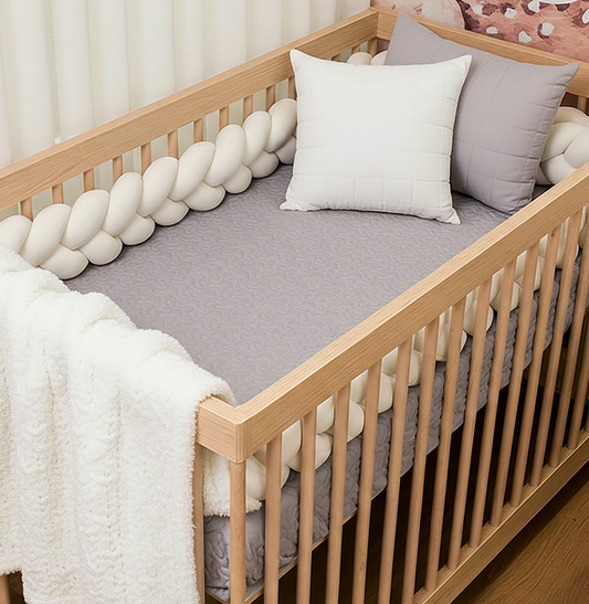 Colcha Com Elástico Para Berço Infinity - Cinza
