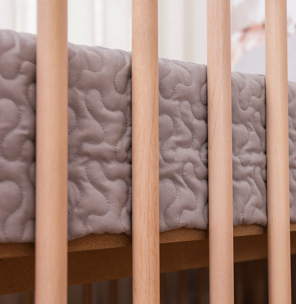 Colcha Com Elástico Para Berço Infinity - Cinza