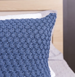 Capa de Almofada Tricot Colmeia 60cm x 40cm - Azul Jeans
