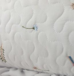 Almofada Bordado Passarinho 40x30cm - Branco