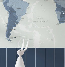 Papel de Parede Mapa Geopolítico Azul com Lambri - Mural