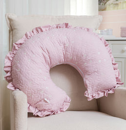 Almofada Amamentação Bordada Flores e Borboletas - Rosa Nuvem