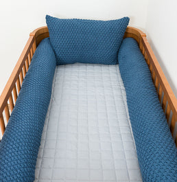 Kit Berço 5 Peças Colmeia Quadradinho com Bordado - Azul Jeans