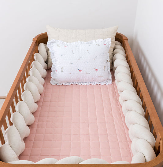 Kit Berço 5 Peças Quadradinho com Bordado Passarinho - Rosa Chá e Linho