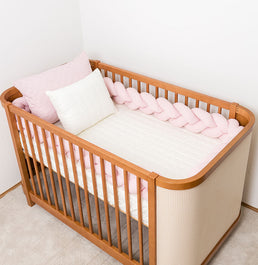 Kit Berço 5 Peças Quadradinho com Bordado Poá - Rosa Chá e Branco