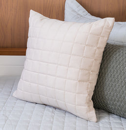 Capa de Almofada Quadradinho Bege 50x50