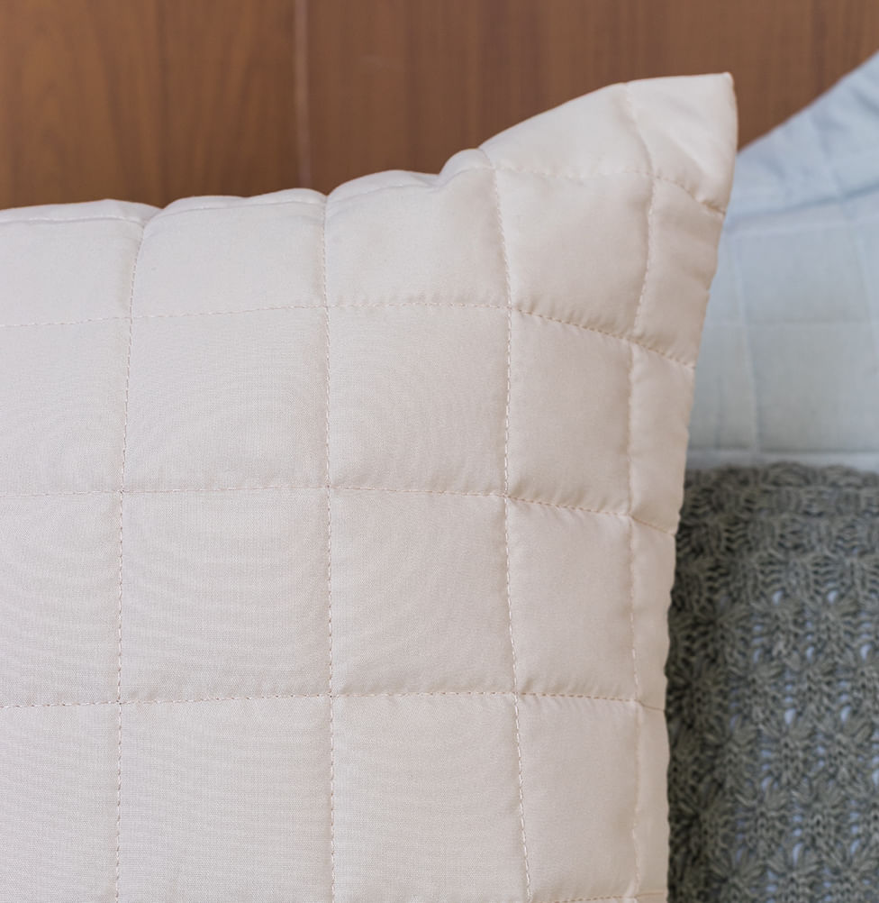 Capa de Almofada Quadradinho Bege 50x50