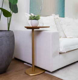 Mesa de Apoio Aura com Haste e Pé Dourado - Freijó