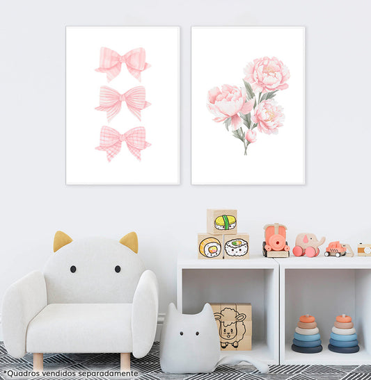 Conjunto com 2 Quadros Inicial Laços e Flores Rosa Moldura Filete Branca