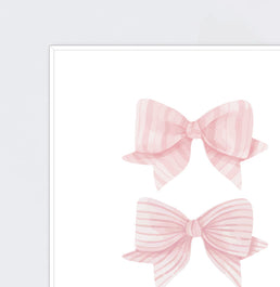 Conjunto com 2 Quadros Inicial Laços e Flores Rosa Moldura Filete Branca