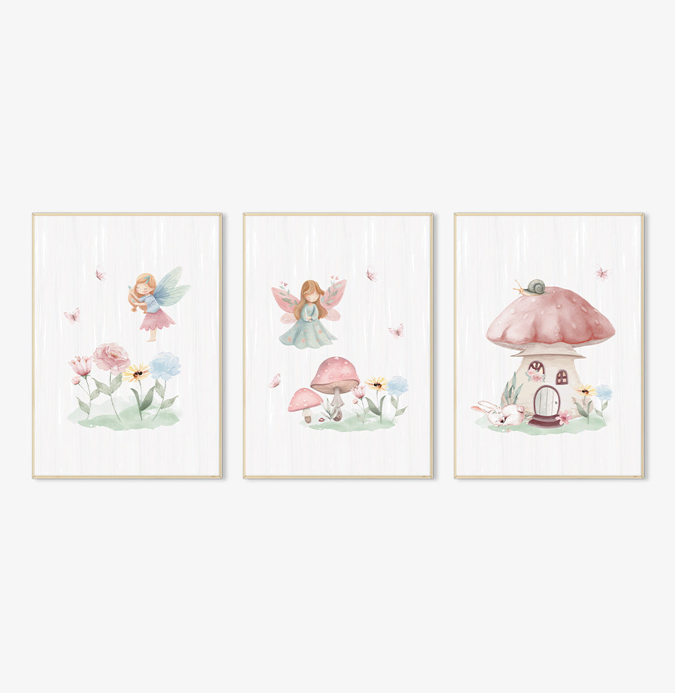 Conjunto com 3 Quadros Fada e Cogumelo Candy Moldura Filete Branca - Vertical