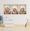 Conjunto com 3 Quadros Basquete, Futebol Americano e Capacete Aquarela Bege Moldura Filete Branca