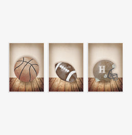 Conjunto com 3 Quadros Basquete, Futebol Americano e Capacete Aquarela Bege Moldura Filete Branca