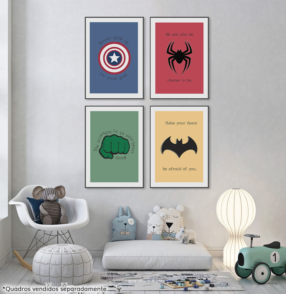 Conjunto com 4 Quadros Heróis Moldura Filete Preta