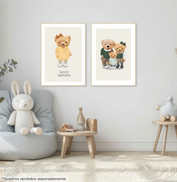 Conjunto com 2 Quadros Família Urso Menina com Nome Verde Moldura Filete Pinus - Personalizada