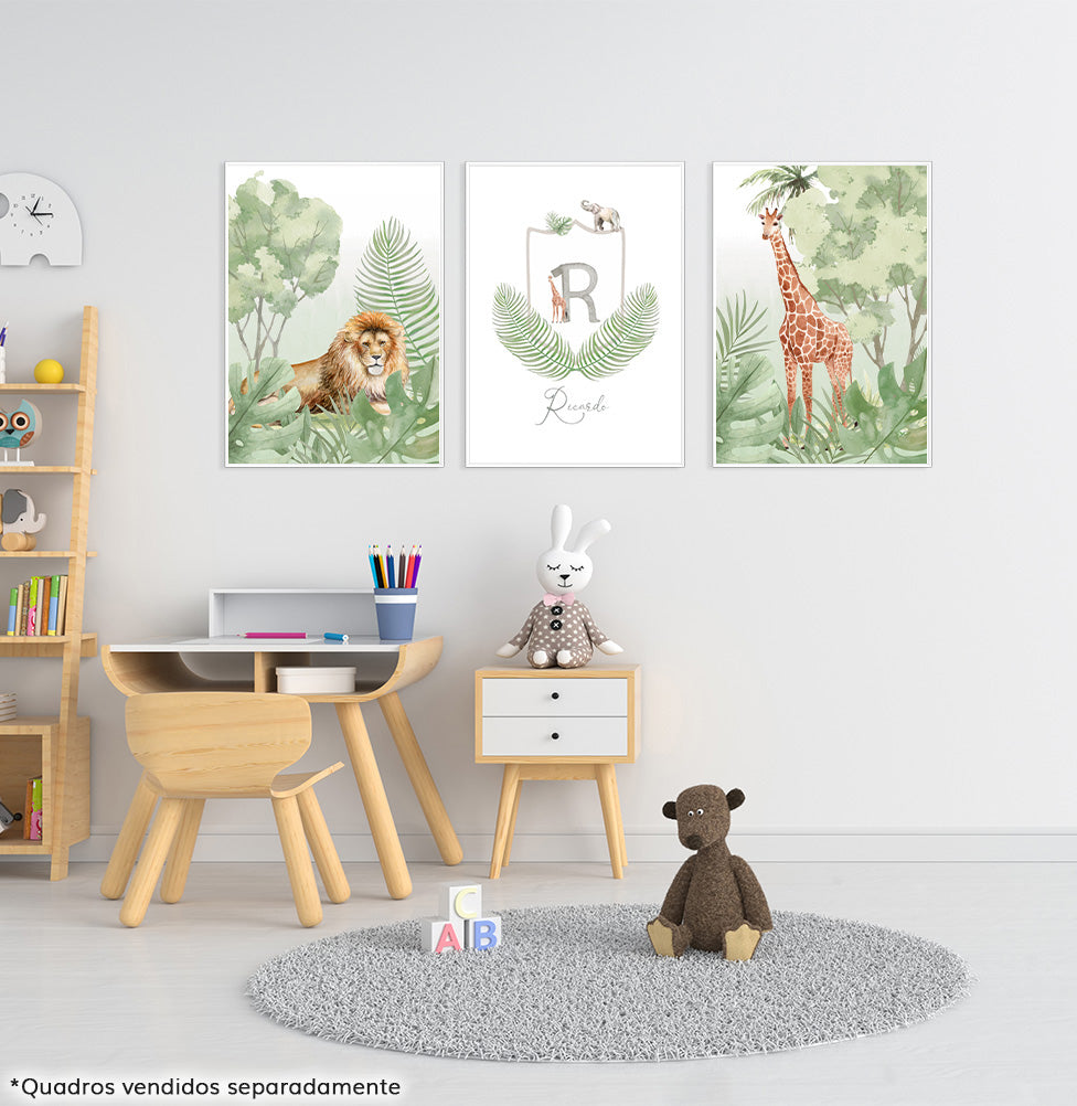 Conjunto com 3 Quadros Animais Safari com Inicial Verde Moldura Filete Pinus - Personalizada