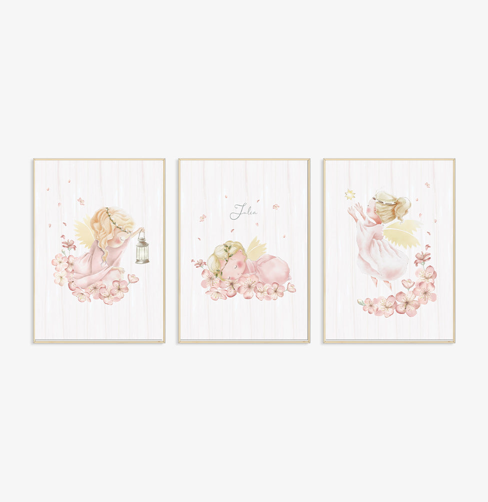 Conjunto com 3 Quadros Anjinhas com Nome Moldura Filete Pinus - Personalizada