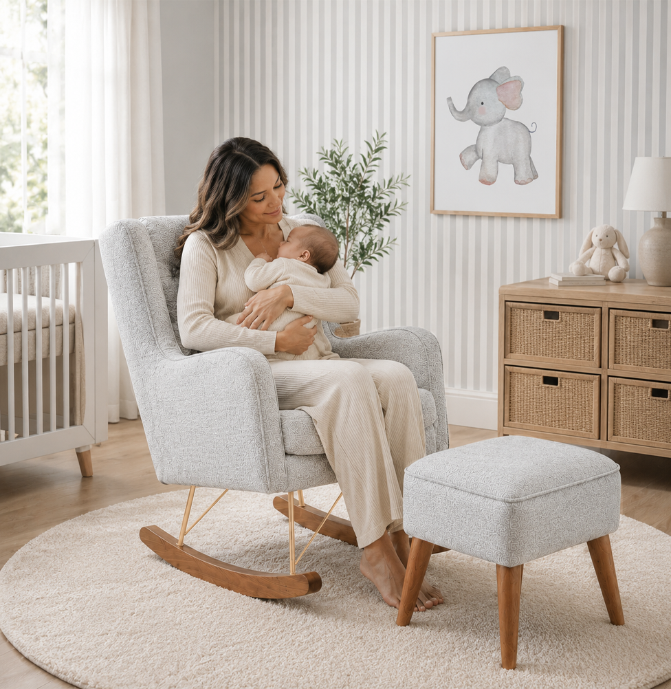 POLTRONA MAJU COM PUFF BALANÇO LINHO CANNES CINZA